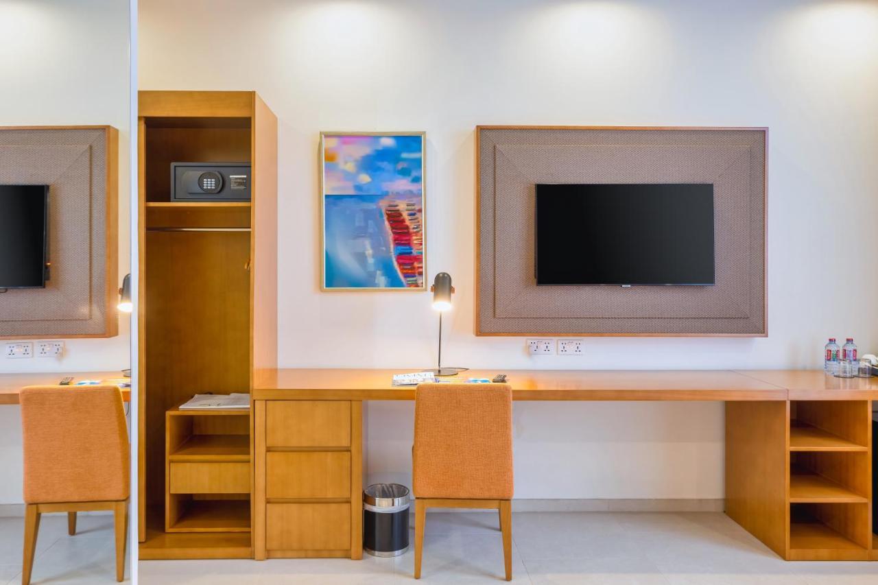 Alisa Hotel 테마 외부 사진