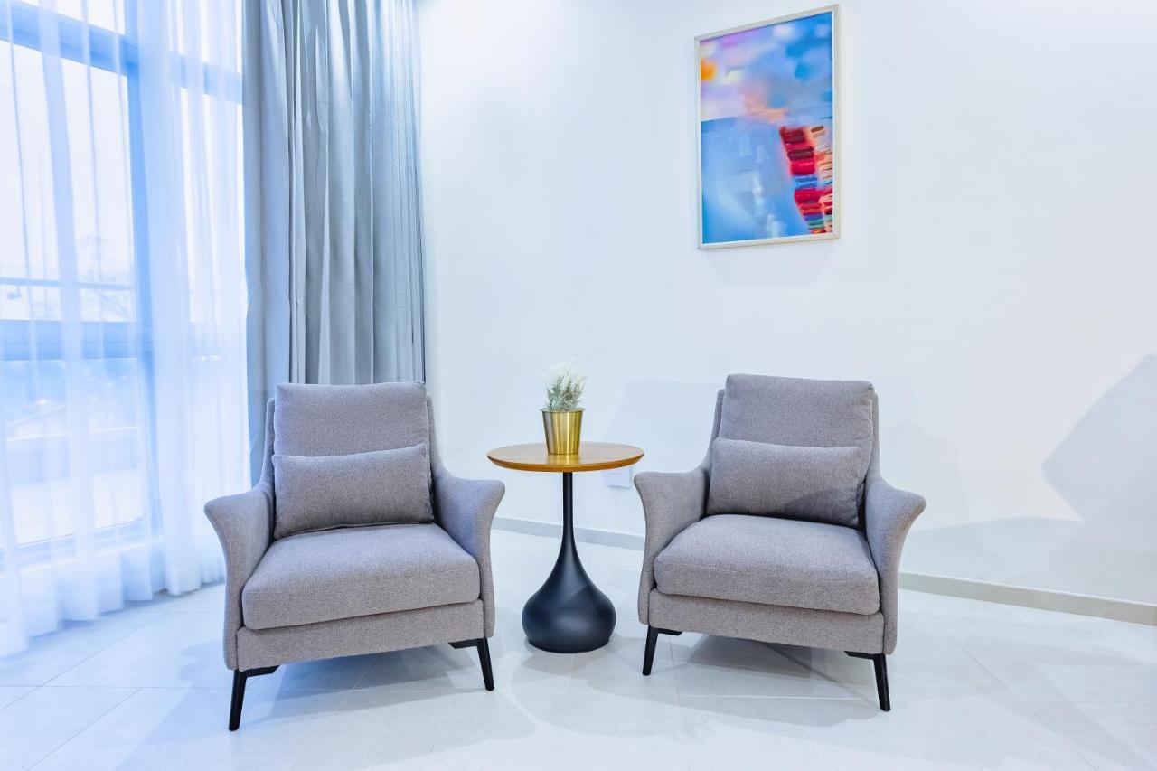 Alisa Hotel 테마 외부 사진