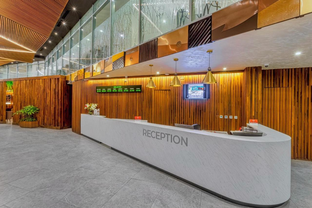 Alisa Hotel 테마 외부 사진