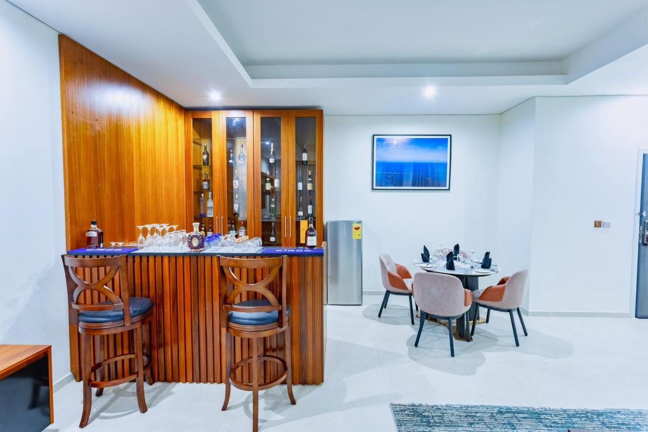 Alisa Hotel 테마 외부 사진