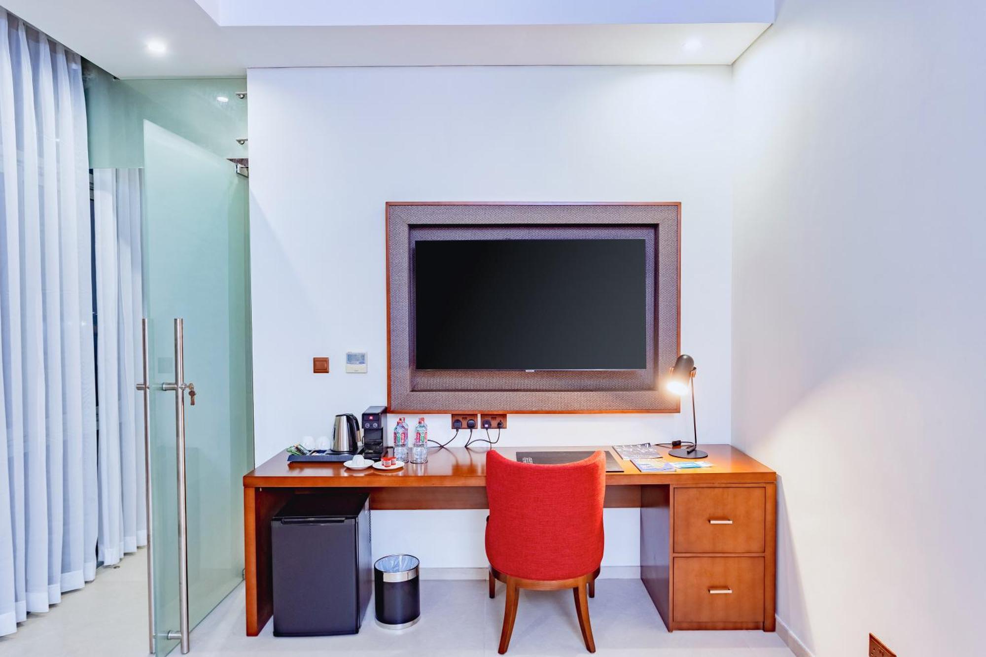 Alisa Hotel 테마 외부 사진